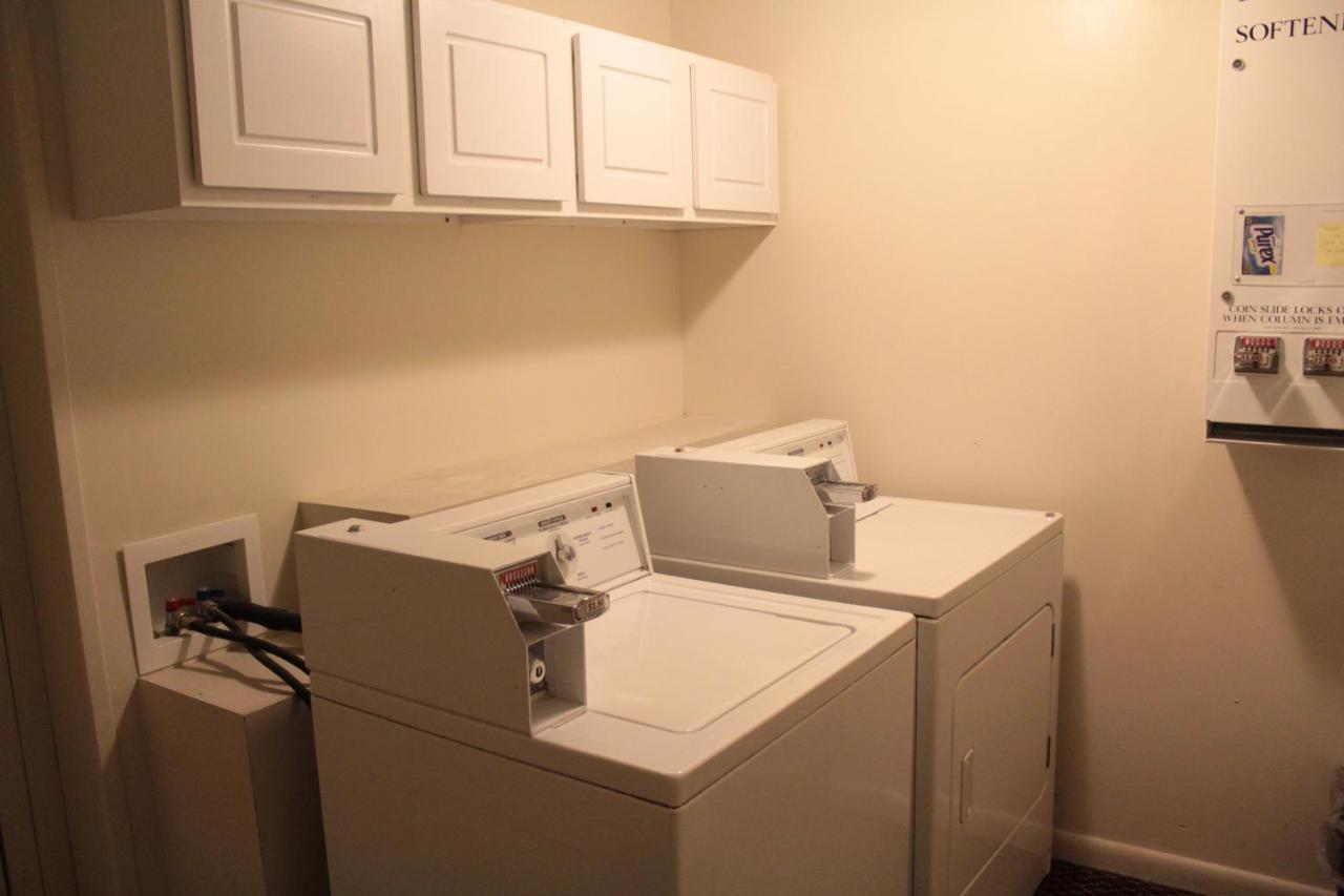 Shiretown Inn & Suites Houlton エクステリア 写真