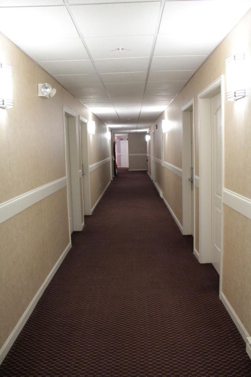 Shiretown Inn & Suites Houlton エクステリア 写真